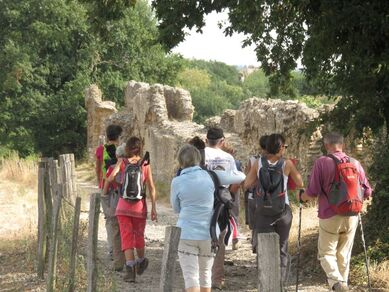 Randonnée guidée de l'Aqueduc romain du Gier (16km)