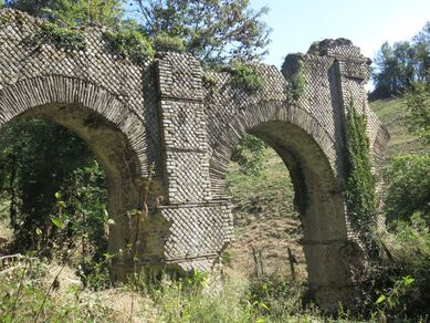 Route "Sur les traces de l'Aqueduc romain du Gier " (voiture ou moto 45,4km)
