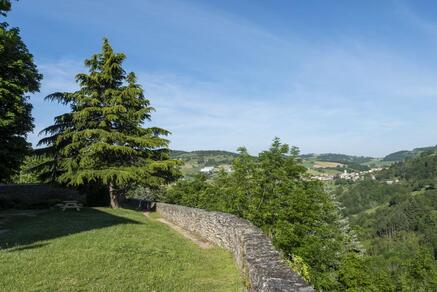Aire pique-nique terrasse du château