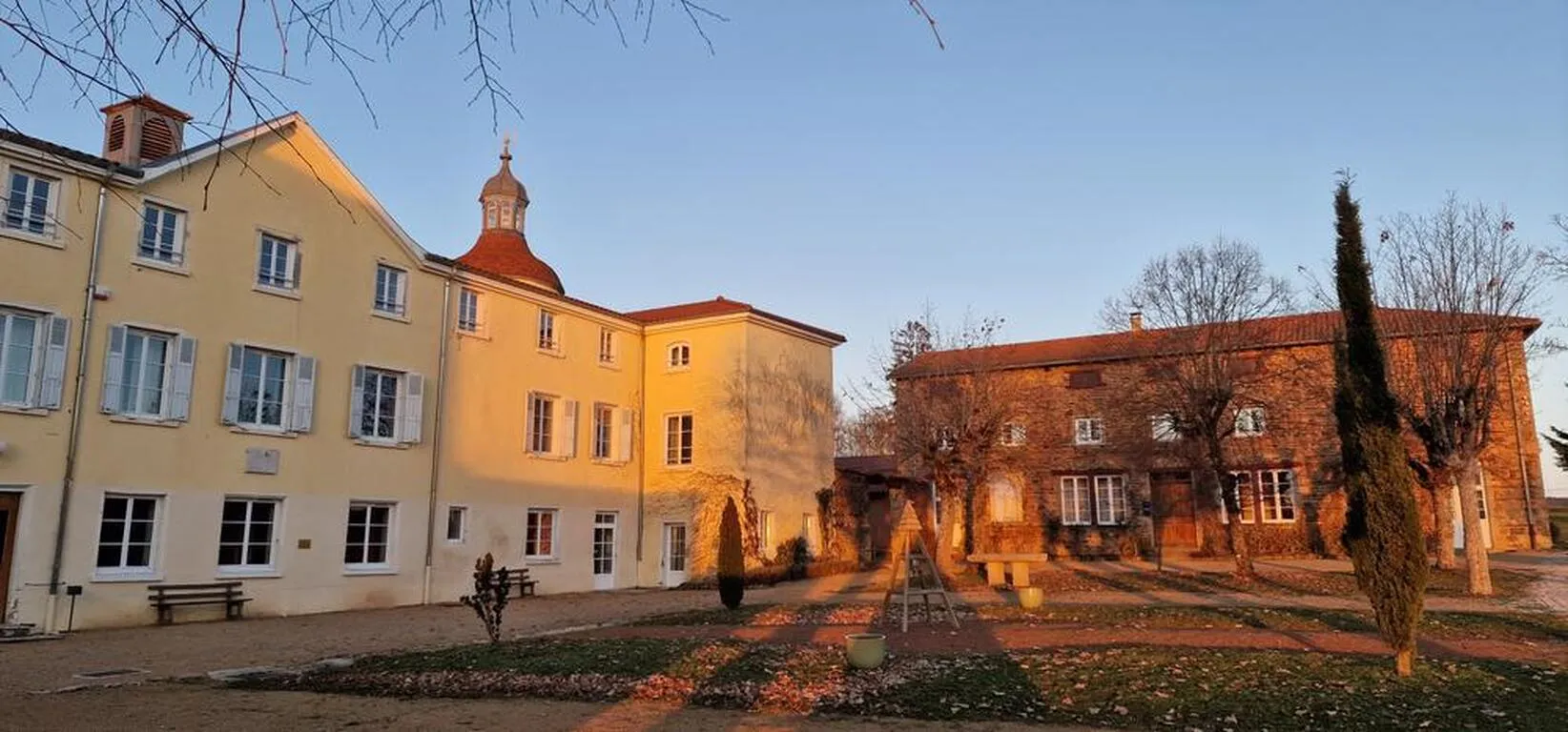 © Neylière