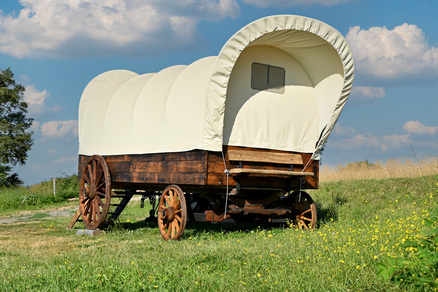Les tipis et chariot de l'Ouest