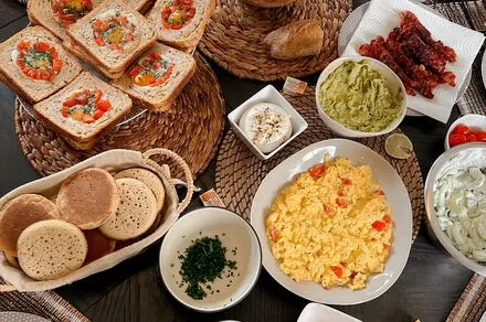 Le Brunch des Curieux – Le Beaujolais en famille dans les Pierres Dorées