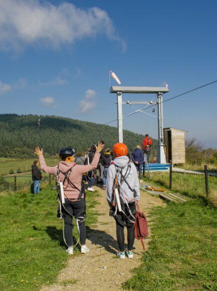 Que faire avec des ados dans les Monts du Lyonnais ? Nos idées pour tous les profils !