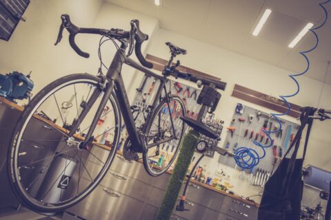 Réparateurs de vélos, loueurs et libre-service